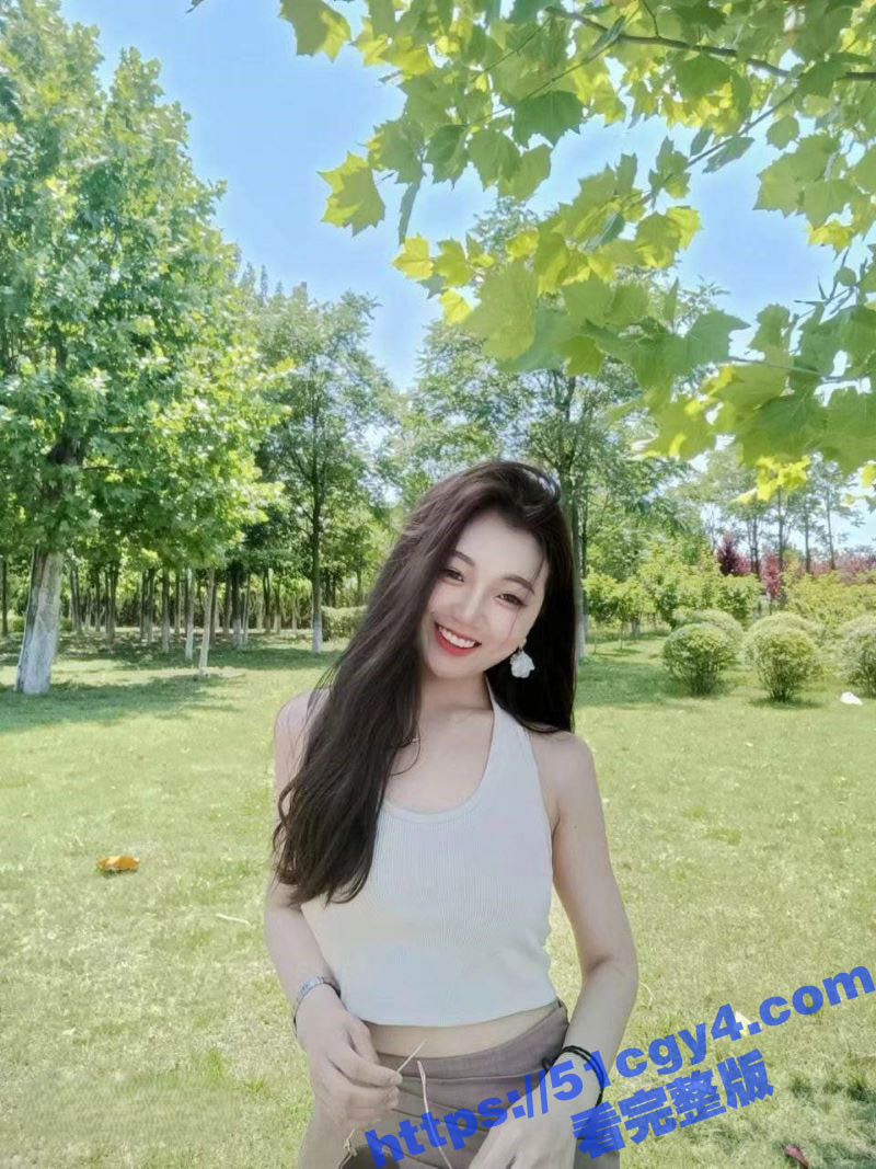 武汉颜值美女 张柳 性爱自拍视频流出 和男友露脸激战 女上位巨乳乱颤 淫叫不止！