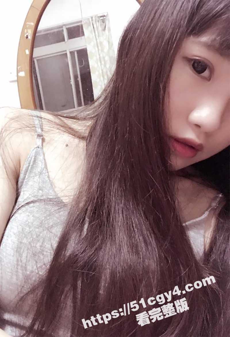台湾情侣泄密 D奶学相关图片