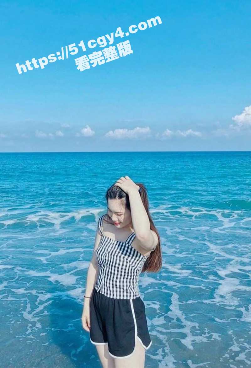 台湾情侣泄密 D奶学相关图片
