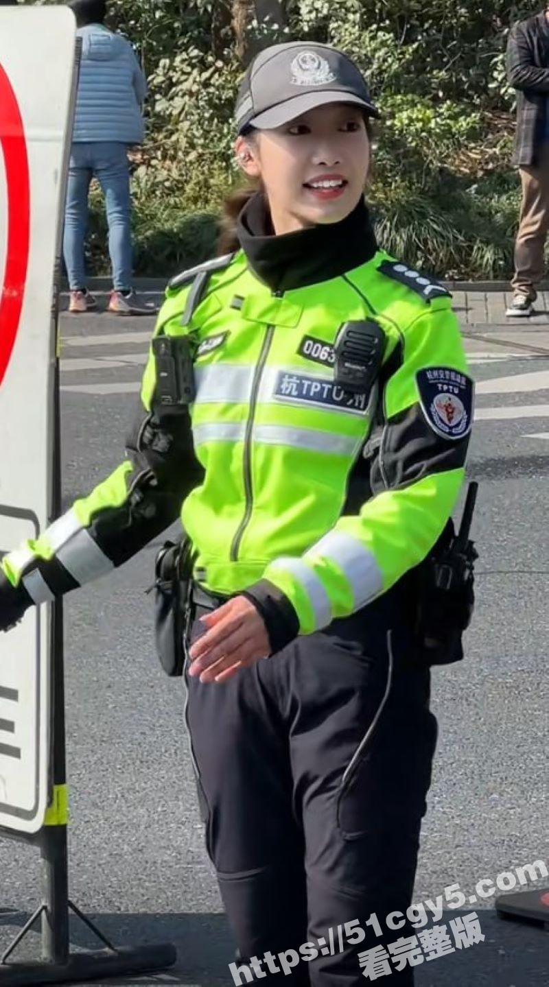 杭州西湖网红兔子警官相关图片