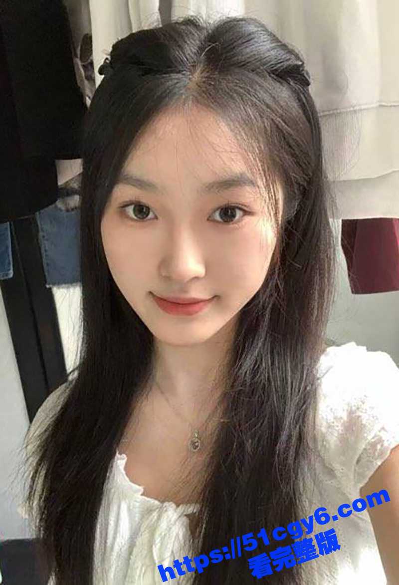 广州白云幼师 田梦 性爱视频遭人渣男友曝出 清纯妹子情趣衣被大屌打桩爆操 娇羞舔屌呻吟浪叫