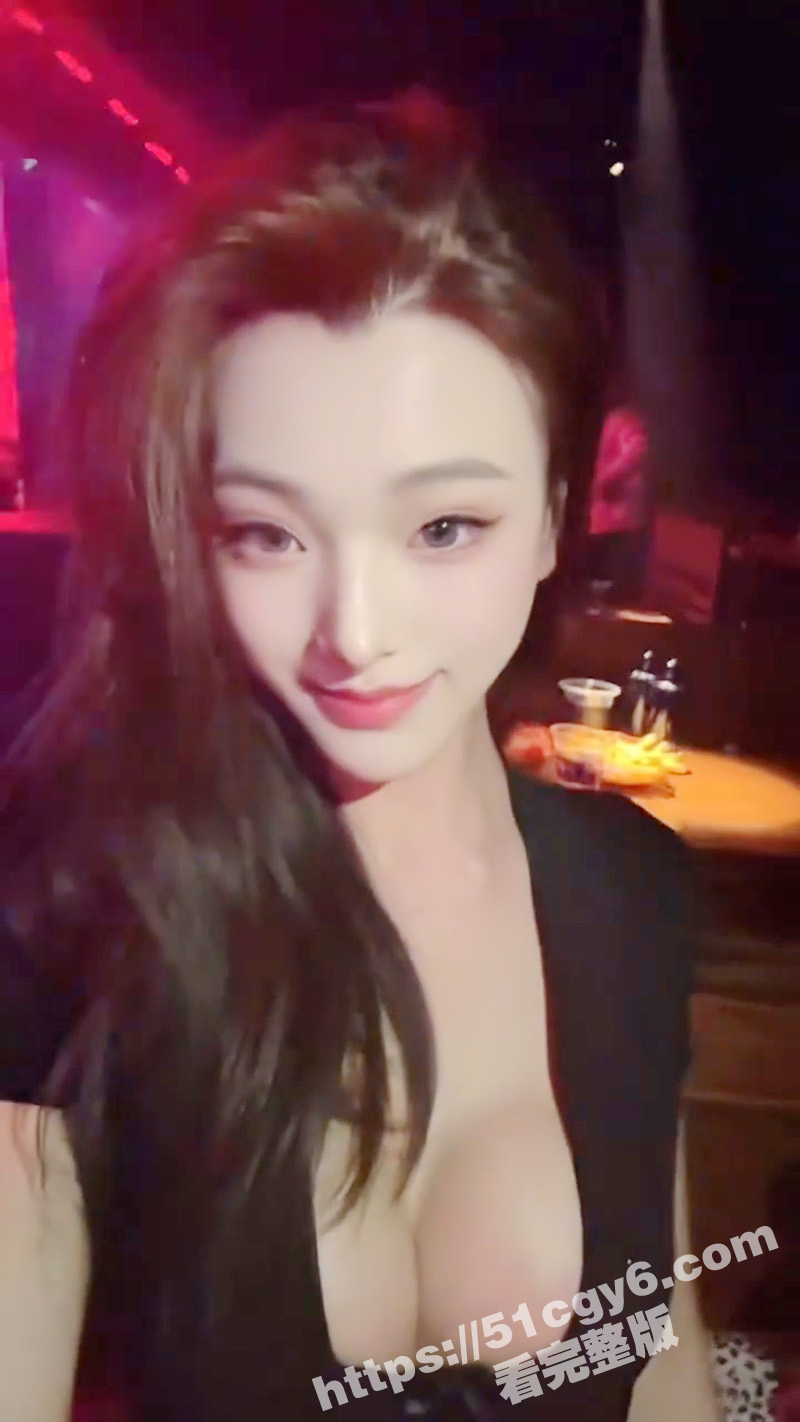 抖音网红 leele相关图片