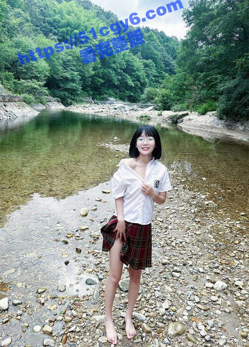 极品反差眼镜妹 可爱相关图片