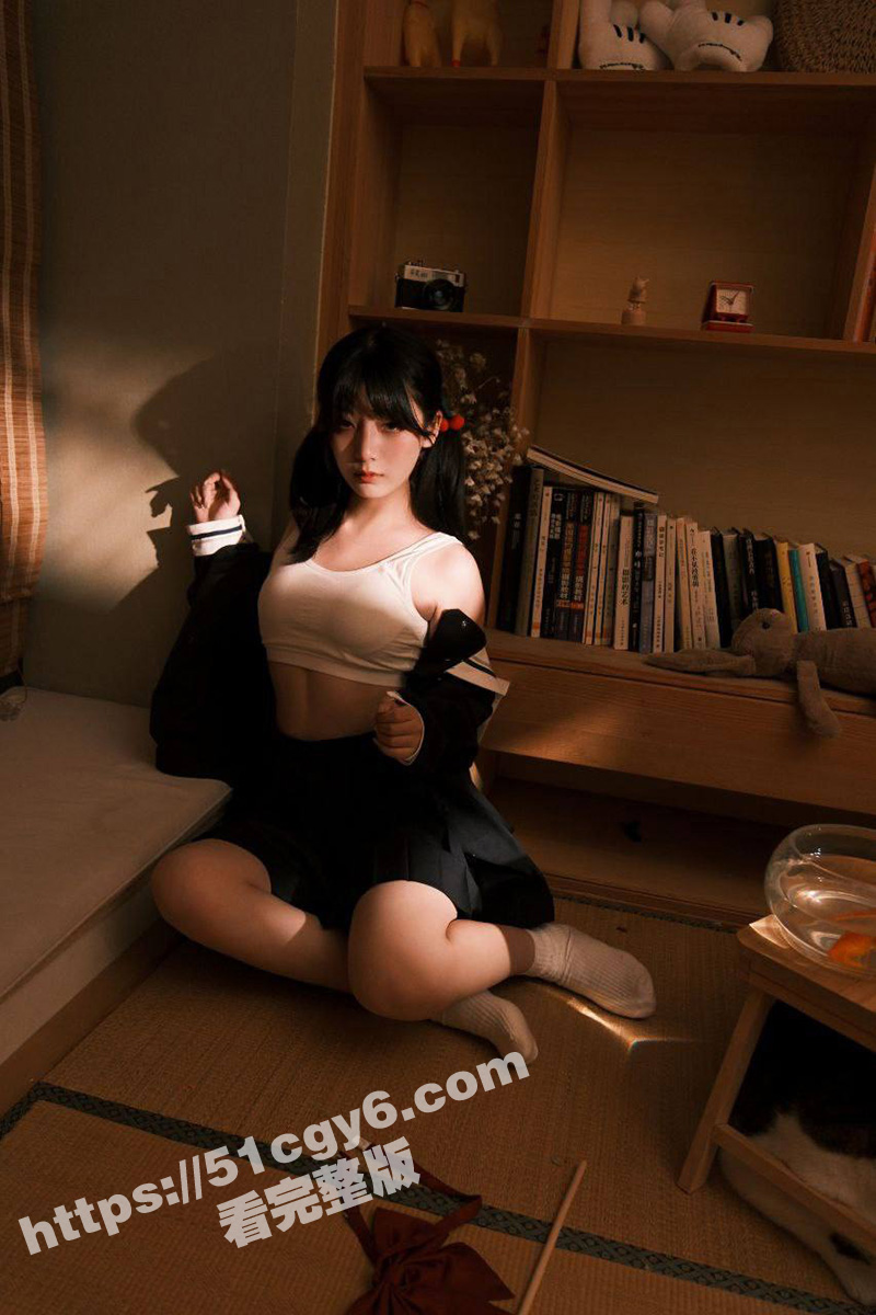 童颜巨乳女大学生 星相关图片