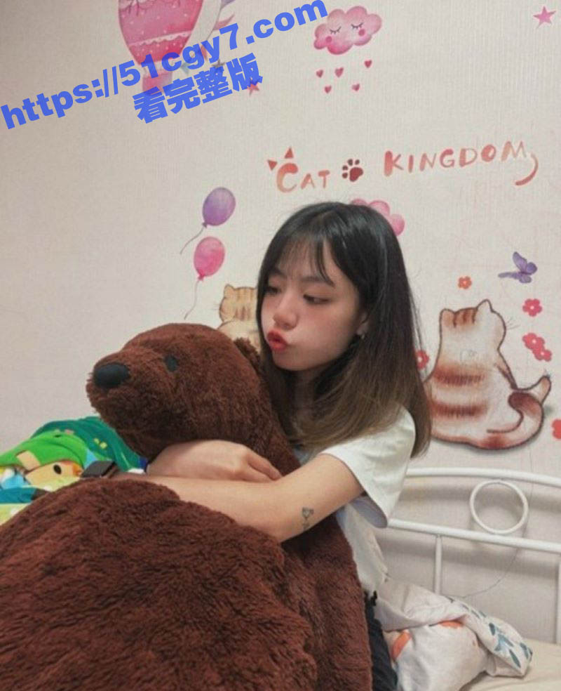 清纯短发美女 子瑜 相关图片