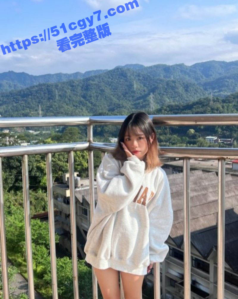清纯短发美女 子瑜 相关图片