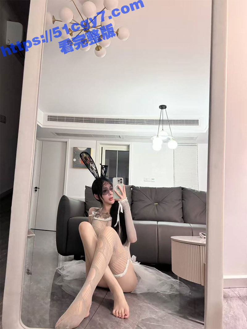 武汉极品反差婊 毛安相关图片