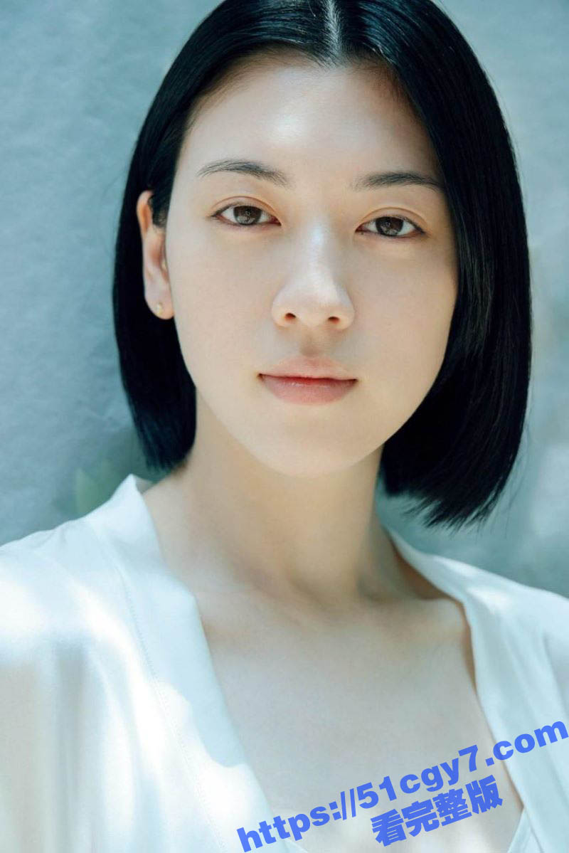 日本女星 三吉彩花 相关图片