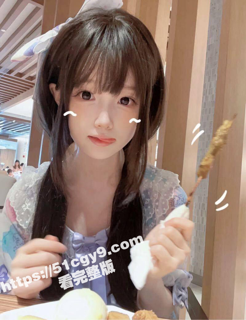 南京反差女大学生宿舍相关图片