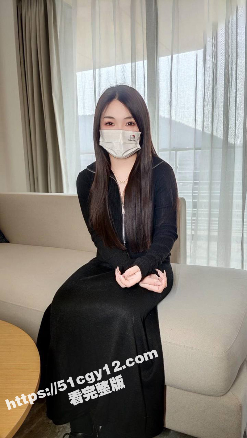 海角乱伦大神 我和娇妻的日常 宝贝老婆的第一次4P 三龙一凤被3个男人爆操 ！