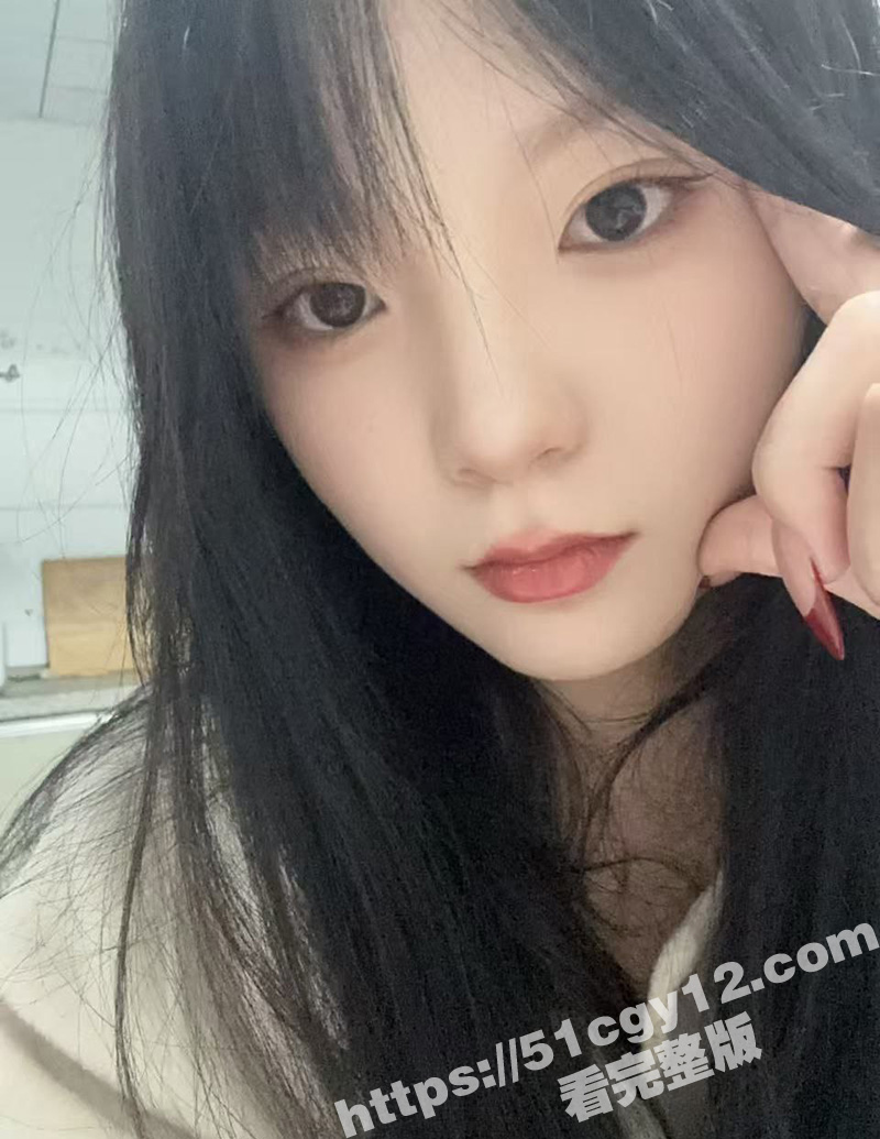 河南00后小美女 王相关图片