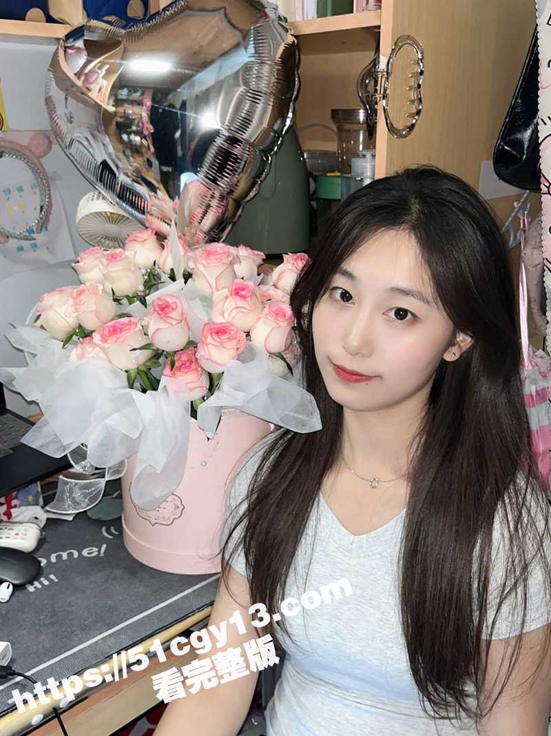 学院派反差女神 孙奕彤 深情口交服务金主爸爸 被后入无套内射视频流出！