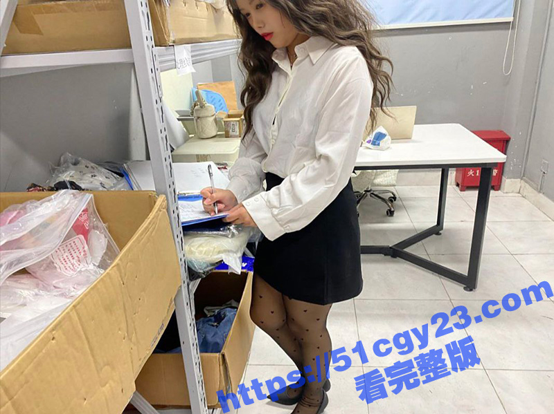 乱伦大神 和舅妈的爱相关图片