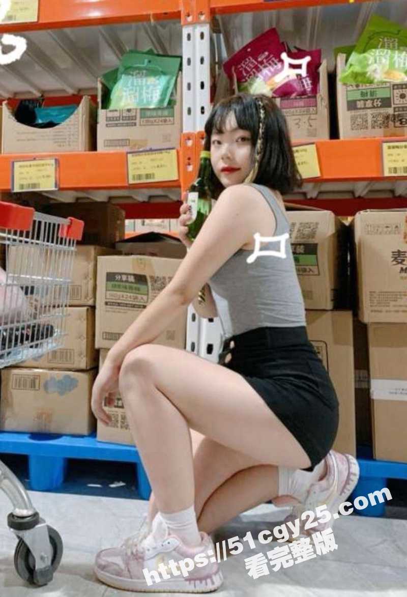 台湾巨乳纯妹 黄郁珊相关图片