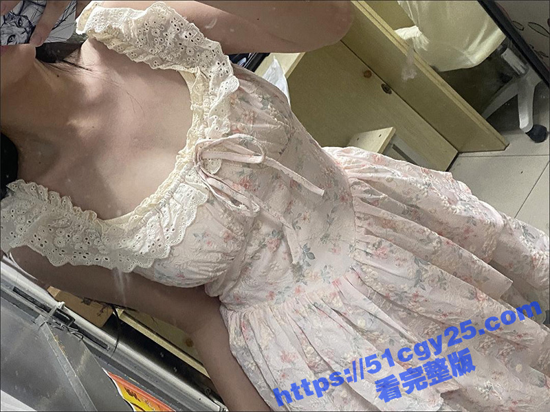海角乱伦大神 19岁相关图片