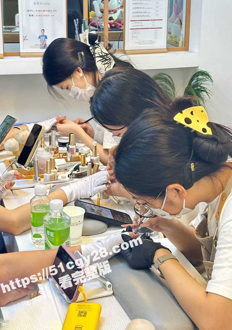 海角乱伦大神 39岁相关图片