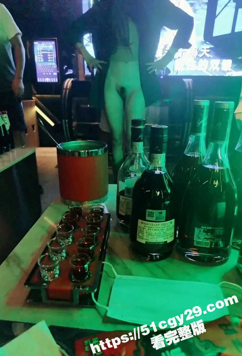 极品人妻 小鲸鱼 K相关图片