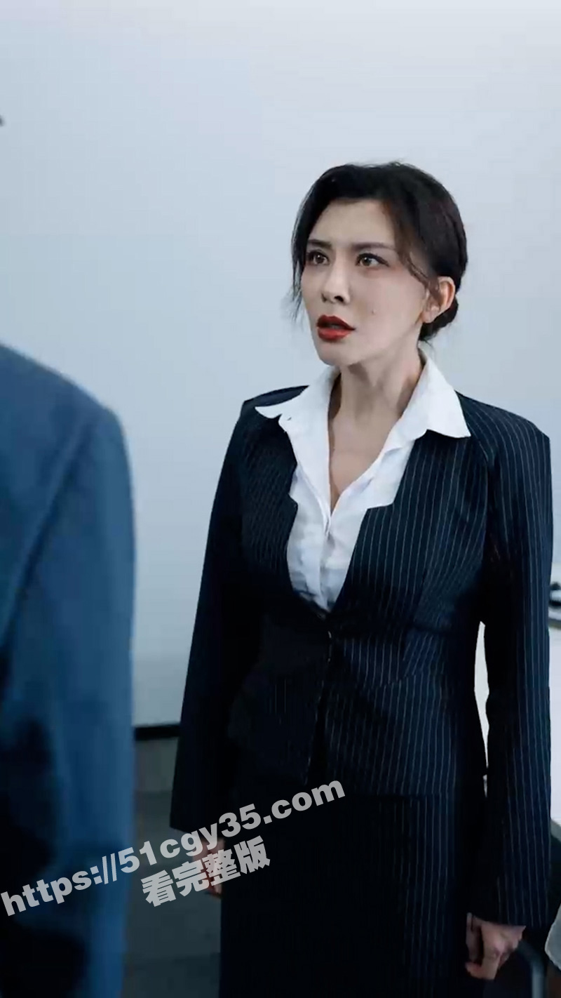 擦边短剧《贴身保安》相关图片