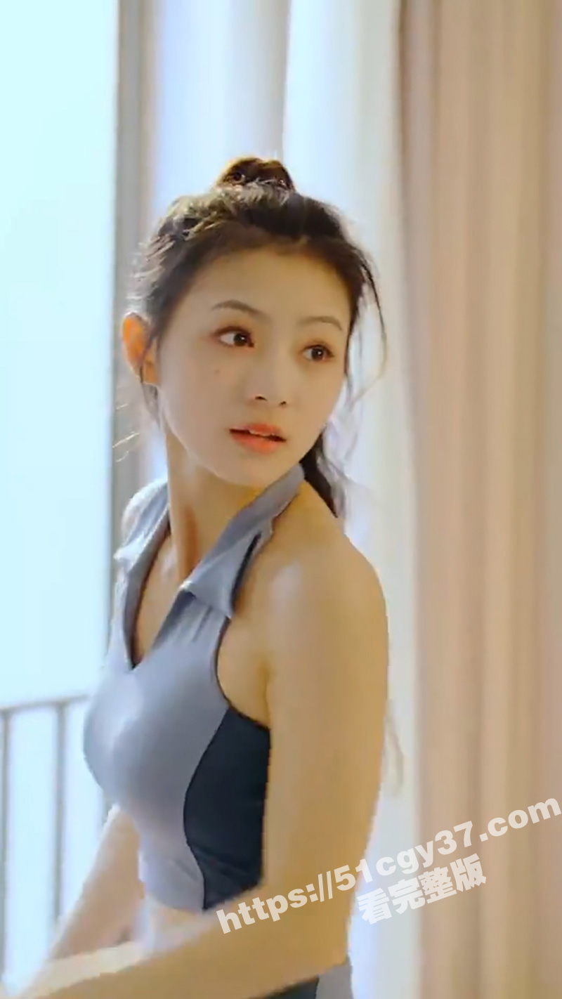 擦边短剧《我的美女室友》许茂从梦想到煎熬 与多位美女合租的真实体验！