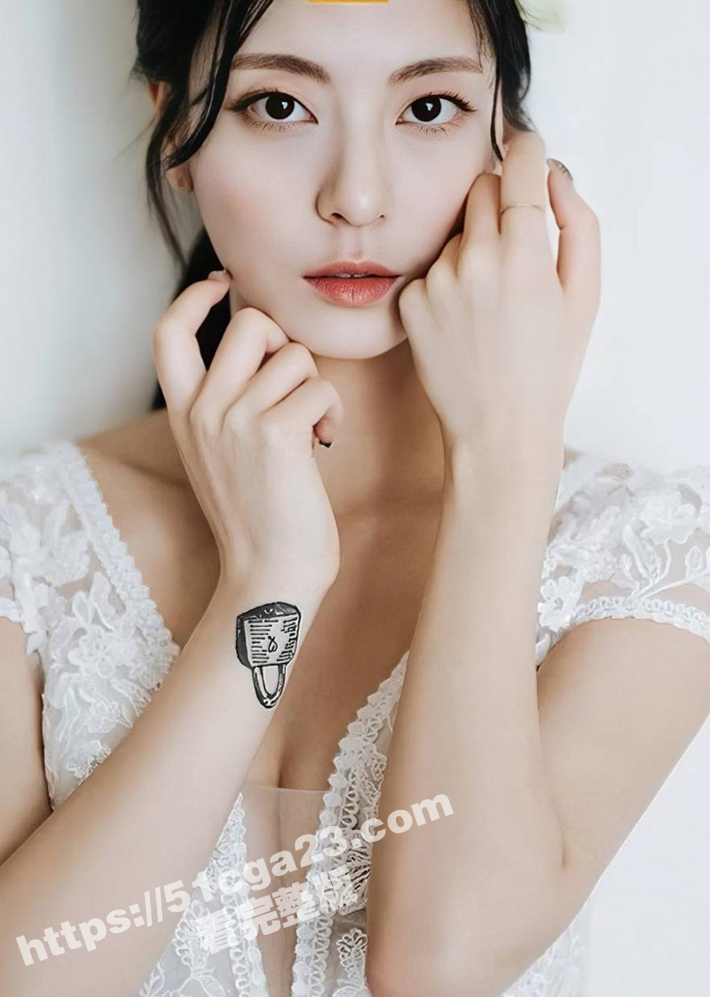 冷艳高级脸韩女与男友相关图片