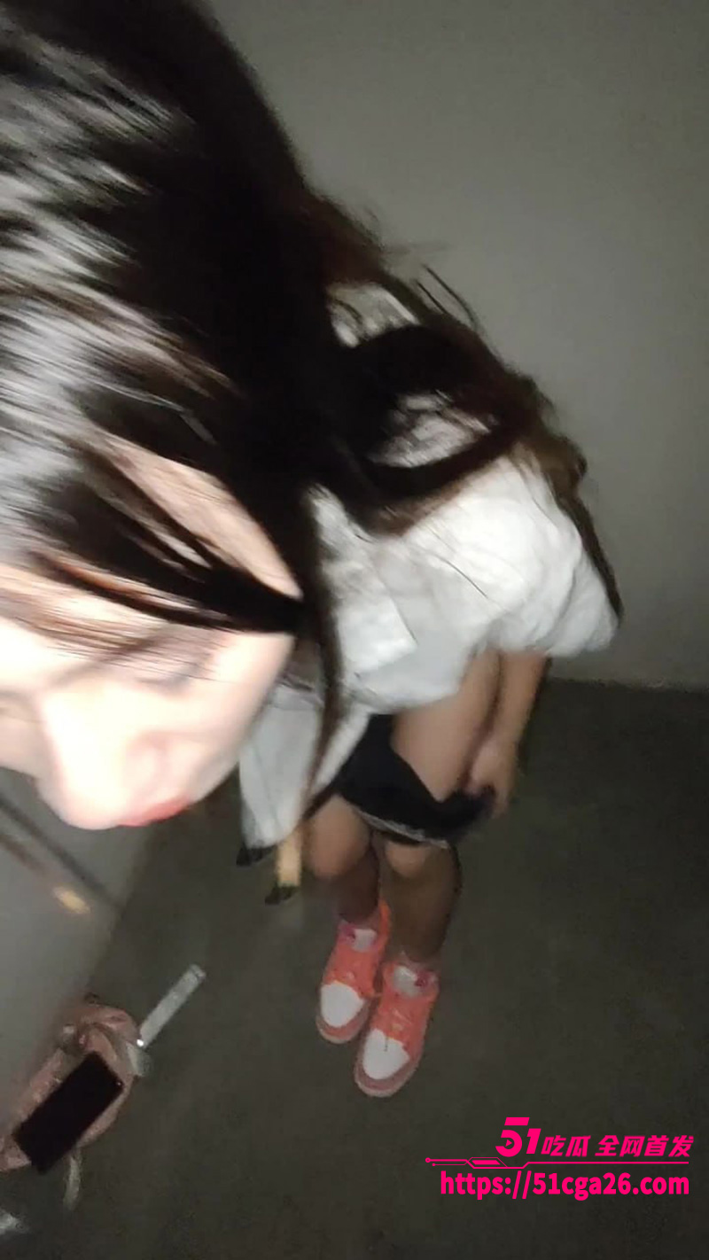大神调教极品反差母狗相关图片