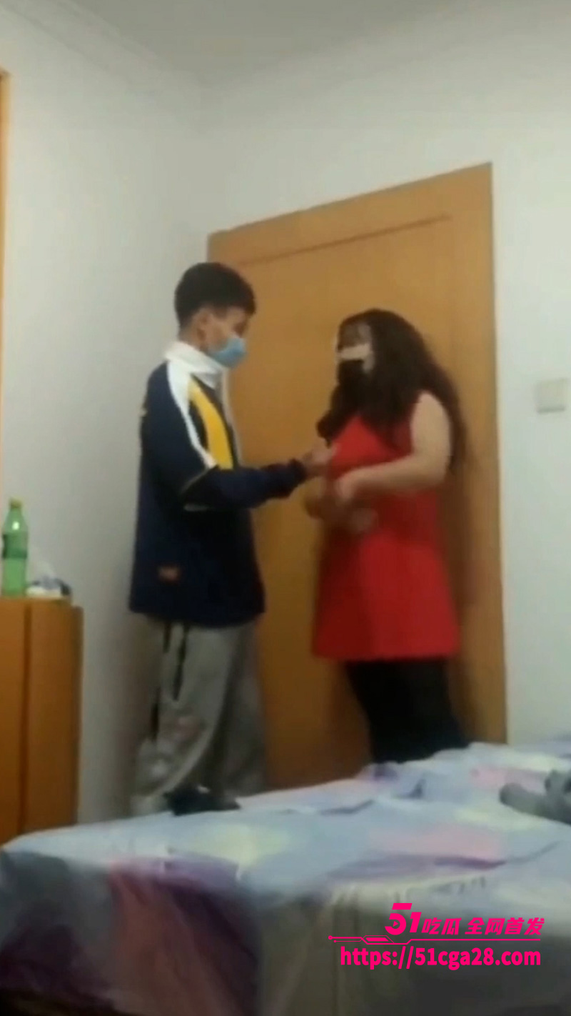 红姐约炮翻车被小伙暴相关图片